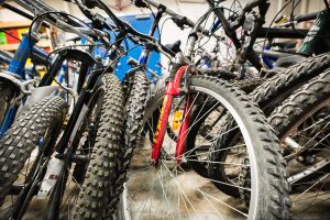 the hub bike sale